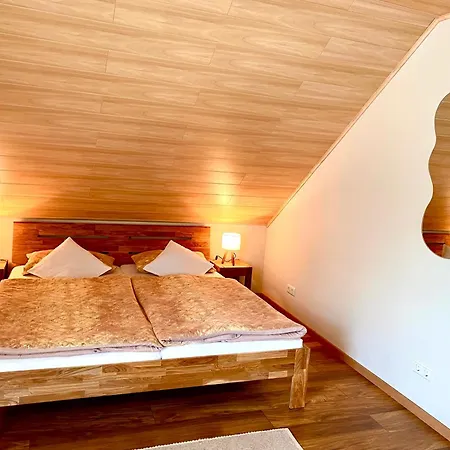 Zwei Stilvolle Gaestezimmer Mit Exklusivem Bad * Kelberg