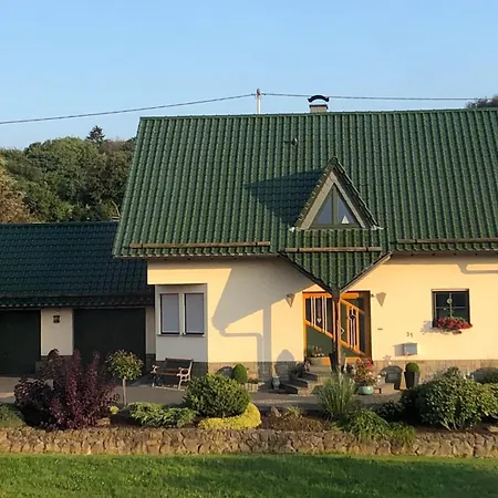 Zwei Stilvolle Gaestezimmer Mit Exklusivem Bad * Kelberg