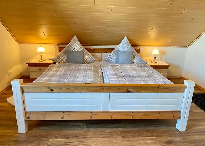 Zwei Stilvolle Gaestezimmer Mit Exklusivem Bad 홈스테이