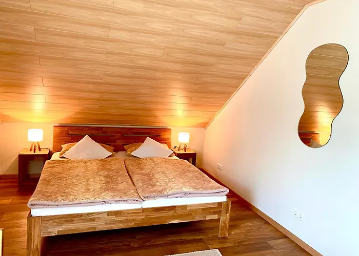 Zwei Stilvolle Gaestezimmer Mit Exklusivem Bad * Kelberg