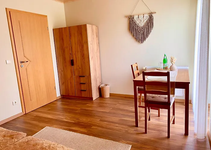 홈스테이 Zwei Stilvolle Gaestezimmer Mit Exklusivem Bad